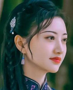 ​景甜的双眼皮终于回来了！