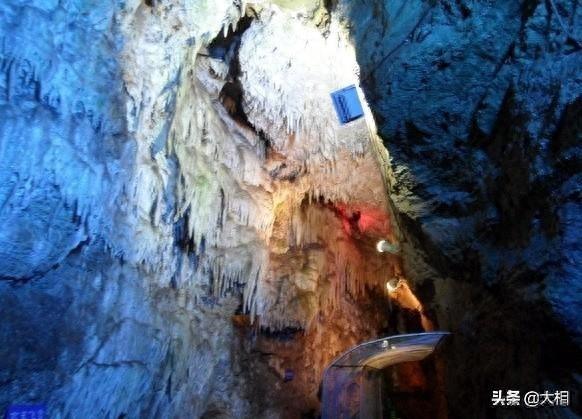 一座封尘了百万年的溶洞！山东省沂水县的天然地下画廊