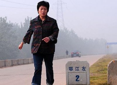 ​11年前，那名割肝救子、感动中国的“暴走妈妈”，现在情况如何？