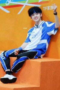 ​左航资料被曝光，时至今日才走红，这年龄是不是已经太晚了吗？