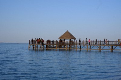 ​瑶湖是南昌地区最大的内陆天然湖泊，现有水面二万二千余亩