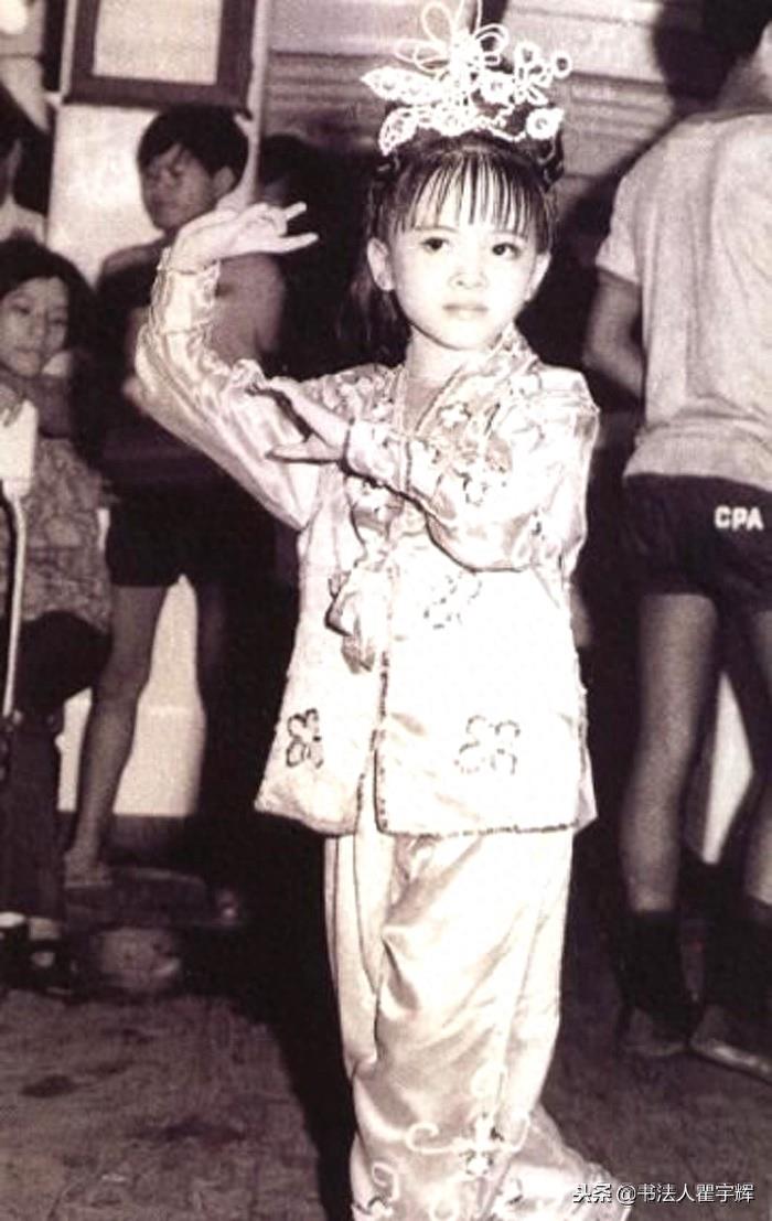大姐大，百变梅艳芳，16张幼时老照片，令人难忘她一生的风采