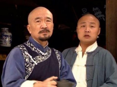 ​73岁李保田，儿女双全，儿子是《宰相刘罗锅》中熟悉的他