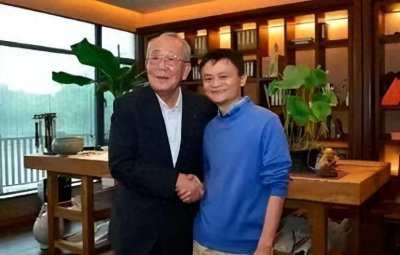 ​马云曾经发大愿：“让天下没有难做的生意！”