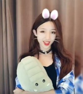 ​抖音我叫abbily男生模样视频与照片图 abbily哪来的胸介绍