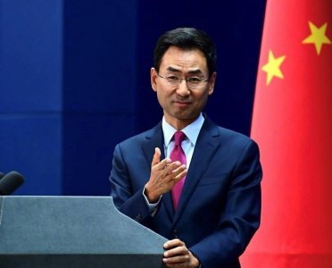 ​作为中国第30任外交官，今年47岁的耿爽究竟是怎样的人？