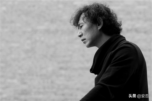 文艺青年喜欢的十五位小众民谣歌手,总有一个你没有听过