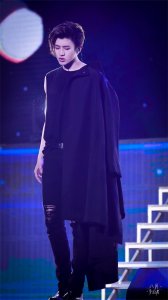 ​确定了！蔡徐坤真实身高182，那么红从来不靠外表！