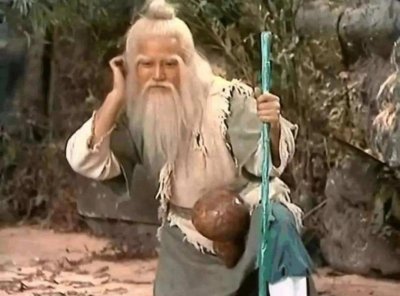 ​射雕：洪七公的可疑身世与他的异常行为