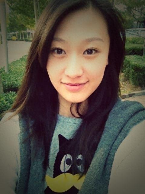 袁中方外表清新亮丽，性格落落大方