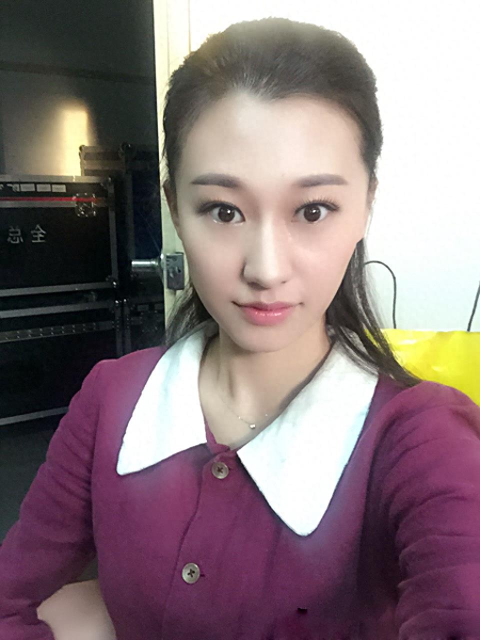 袁中方外表清新亮丽，性格落落大方