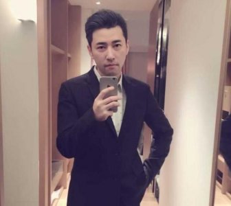 ​钱小佳401酒吧开业，大量主播前去捧场，结果被斗鱼全部封杀