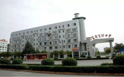 ​绵阳有几个富乐学校？