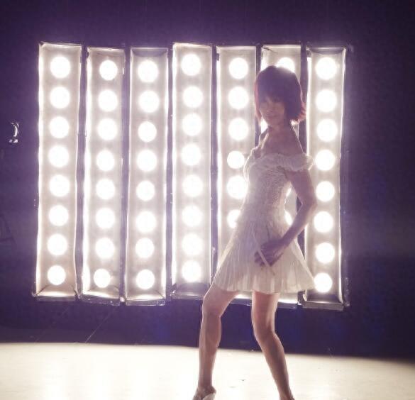 71岁潘迎紫近照，宛如17岁少女，真正的“天山童姥附体”