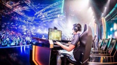 ​5本都市后宫小说，美女环绕爽点十足，通宵刷完非常过瘾