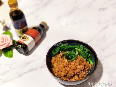 ​娱乐圈谢娜黄磊情侣爱吃酱油拌饭，最正宗家常酱油拌饭的做法