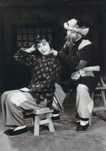 ​国家京剧院准备复排《白毛女》，这出戏才是革命现代京剧奠基之作