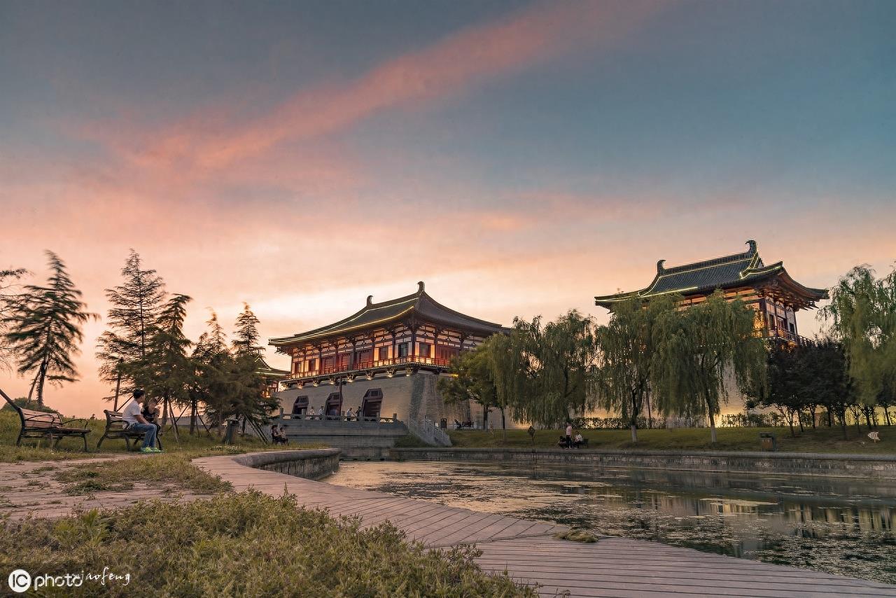 中国3000多年文明的帝都王城，是世界四大圣城之一