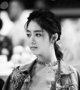 ​谭松韵，一个让人心疼的女孩