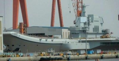 ​中国首艘国产航母今天正式下水，请让我们记住千千万万个“罗阳”