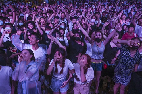 上海欢乐谷EV电音节热力来袭