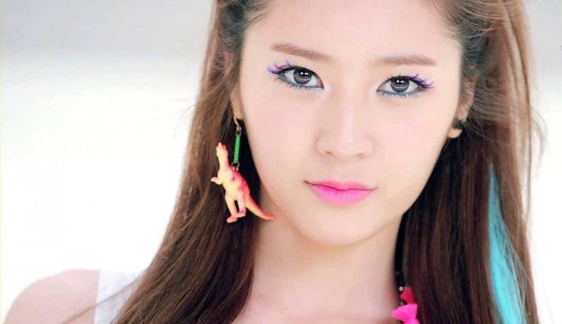 丁丁和杨坤照片（盘点好声音史上十大美女）