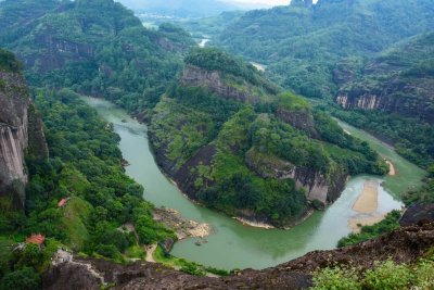 ​武夷山是福建的还是江西的？