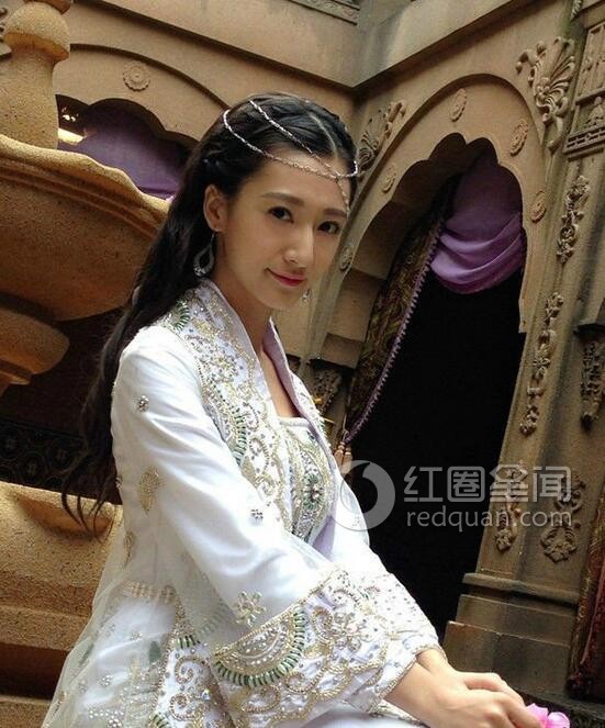 余玥在蜀山战纪中演谁 余玥男友是谁