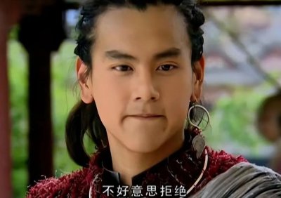 ​40岁胡歌官宣结婚生女，圈外老婆被网友扒出3个版本，颜值不低