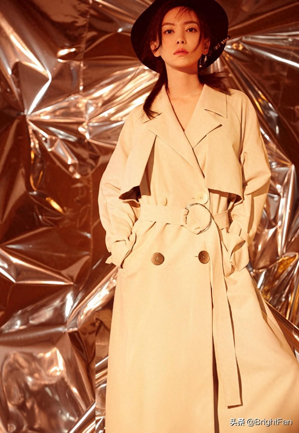 于文文高贵优雅摩登时尚写真图片