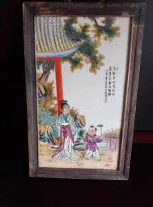 ​珠山八友王大凡绘孟母教子图粉彩瓷板画欣赏