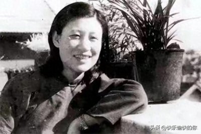 ​副军长丈夫牺牲后，李又兰改嫁张爱萍将军，生下三个儿子都是牛人