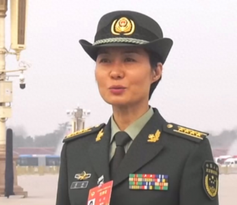 ​“中国第一警花”雷敏：16岁进特警队，大校警衔，老公是普通保安