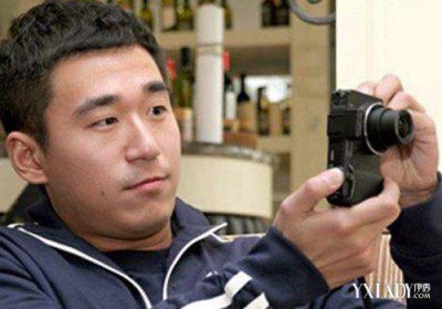 ​张默母亲是谁呢 揭秘感情混乱的邓婕母亲大人 张默的母亲是谁