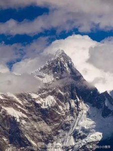 ​莫泊桑：《雪夜》