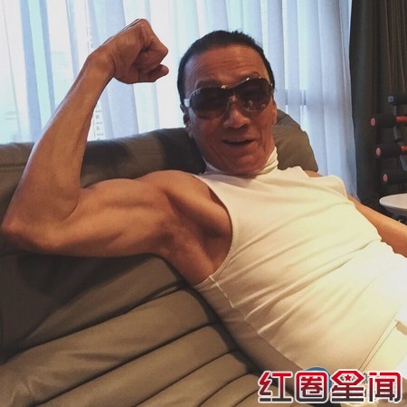 谢霆锋的爸爸谢贤打人现场视频 谢贤爆粗口骂曾江原因真相