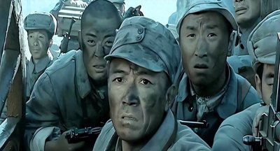 ​抗日神剧究竟多离谱：打仗穿黑丝就算了，鬼子还和八路军谈恋爱