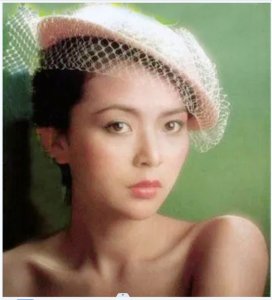 ​陈玉莲究竟有多美？看了陈玉莲年轻时照片，难怪周润发和刘德华对她痴情