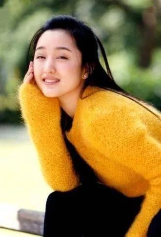 杨钰莹为什么叫岗岗 这是她的小名昵称