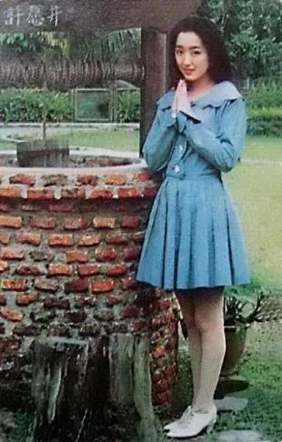 杨钰莹为什么叫岗岗 这是她的小名昵称