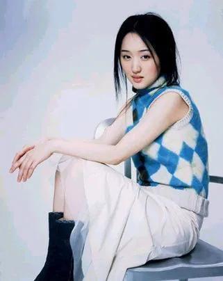 杨钰莹为什么叫岗岗 这是她的小名昵称