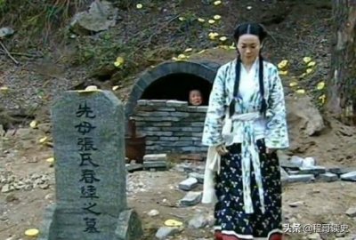 ​古代民间的“瓦罐坟”是什么？老人60岁入坟，子女每天放一块砖