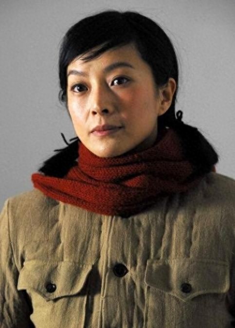 国民妈妈张少华与她的女儿苏岩，两人戏里戏外都是母女