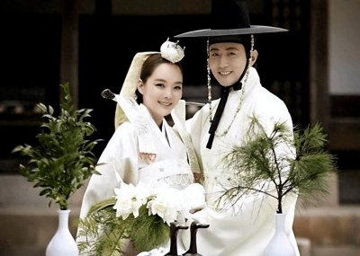 ​韩国首尔100万韩元奖励结婚，我国新人结婚需要奖励多少钱？