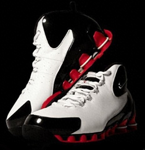 半人半神卡特的耐克球鞋，从一时经典到平民化