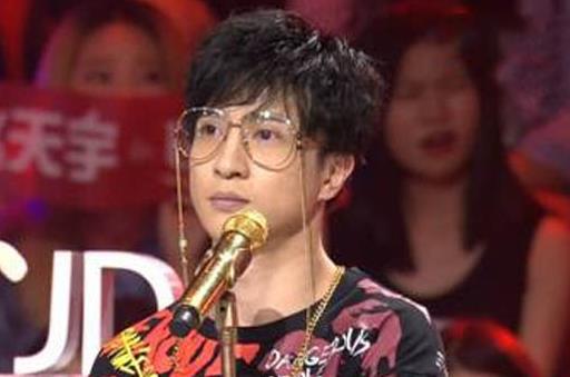 梅婷黑眼圈怎么回事 梅婷的黑眼圈是天生的吗