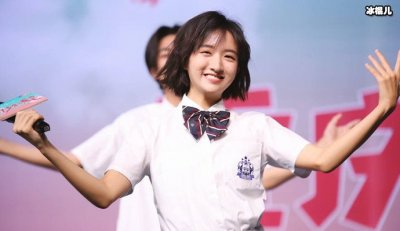 ​许恩怡是哪家公司的艺人 星二代许恩怡个人资料介绍