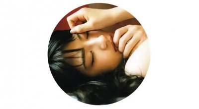 ​若月佑美：温婉可人，暗香浮动