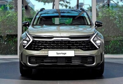 ​实拍起亚Sportage，配25英寸双曲面联屏，主打1.6T动力