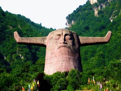 ​神农架深处藏着什么？景区惊现“骇人水怪”，多处区域被列为禁区